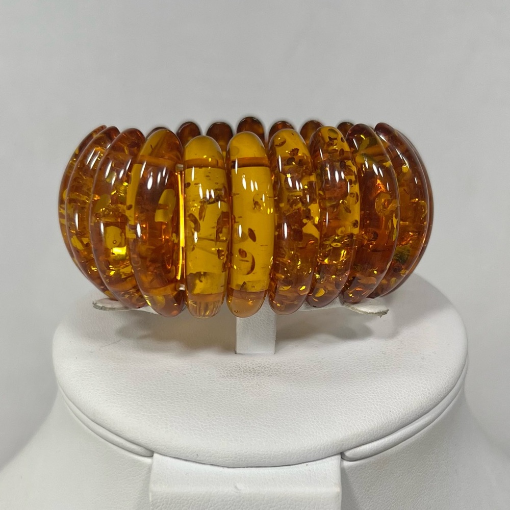 Amber Color Fashion Stretch Bracelet